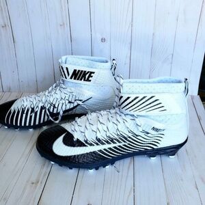NEW Nike Lunabeast Elite Football Cleats 16